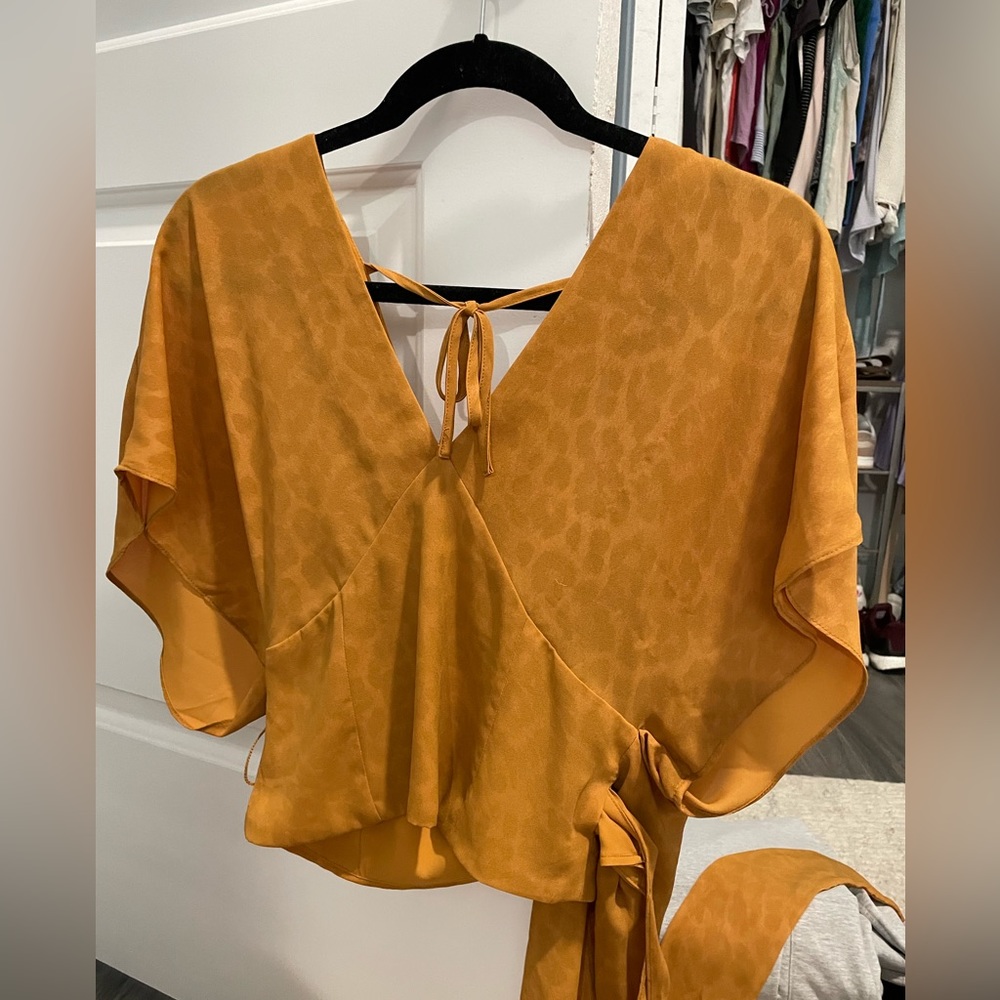 Current Air leopard wrap top